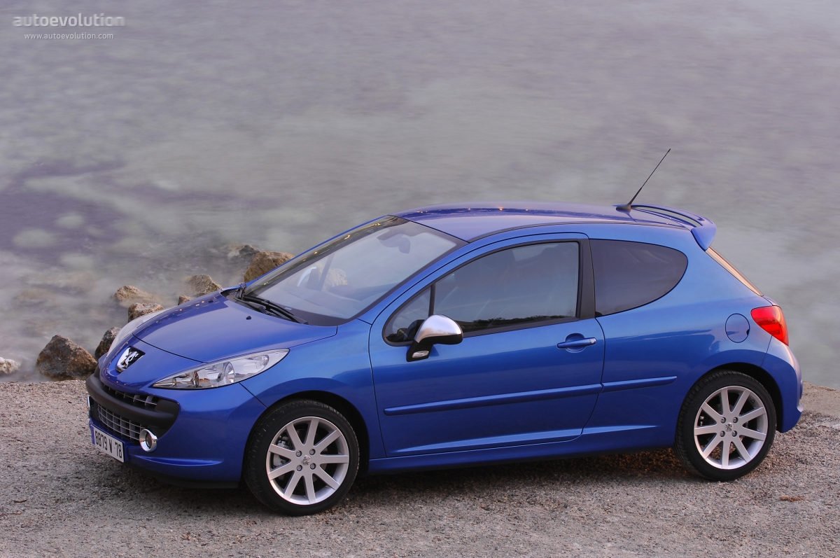 Peugeot 207 3 Doors photo 6