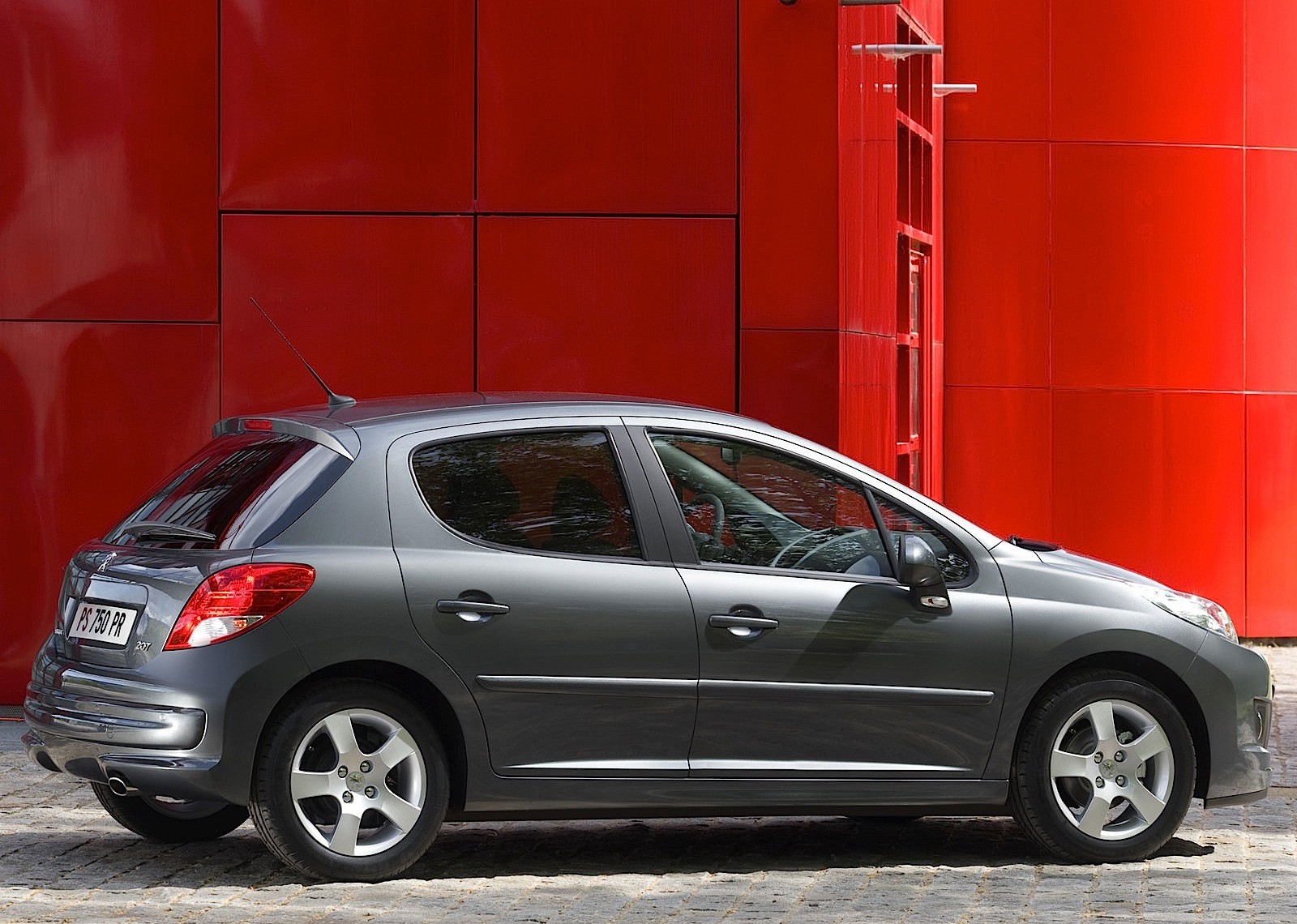 Peugeot 207 5 Doors photo 8