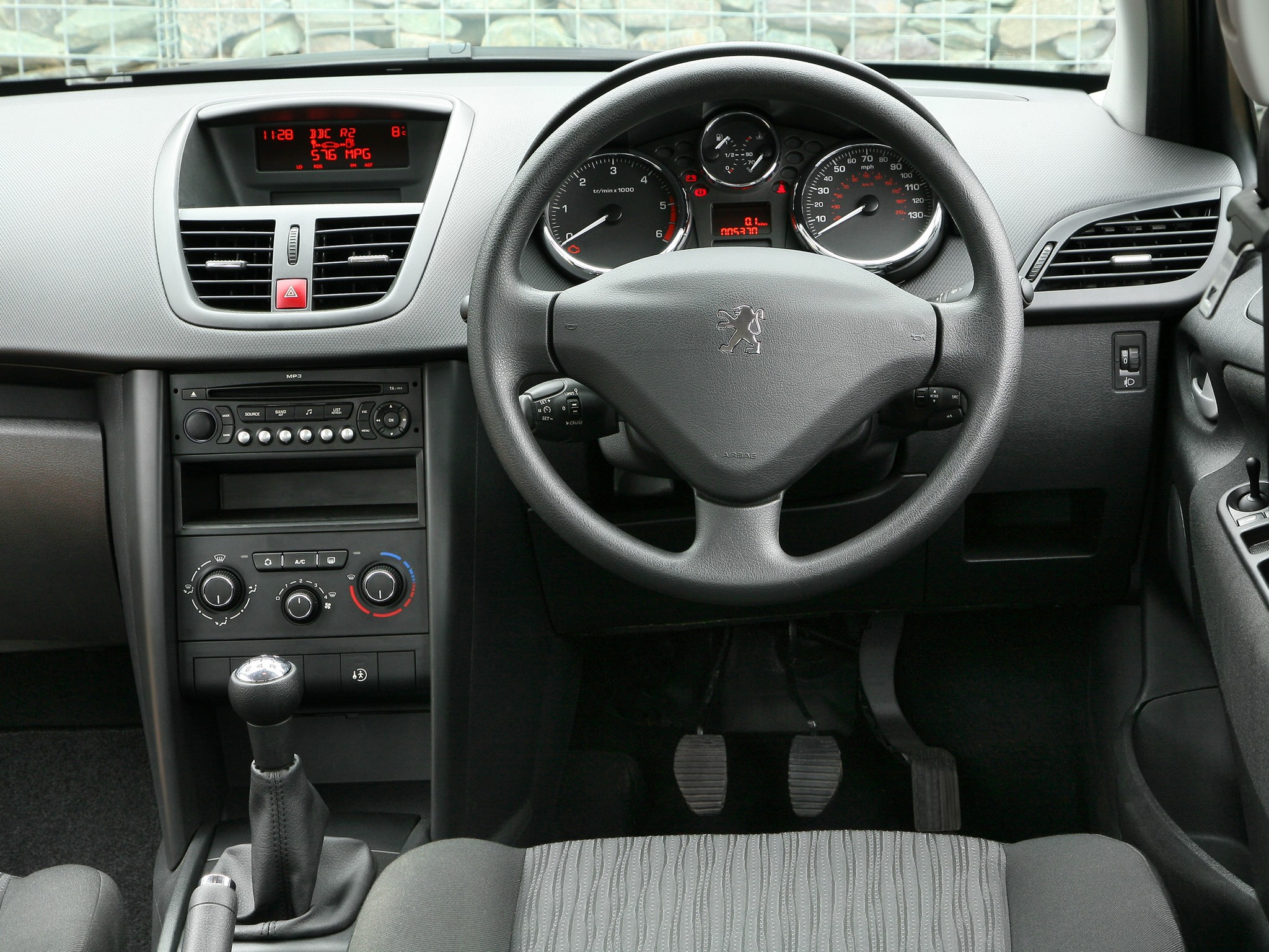 Peugeot 207 5 Doors photo 39