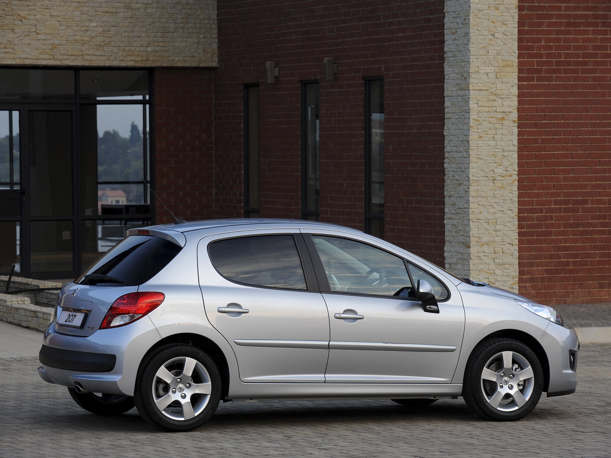 Peugeot 207 5 Doors photo 27