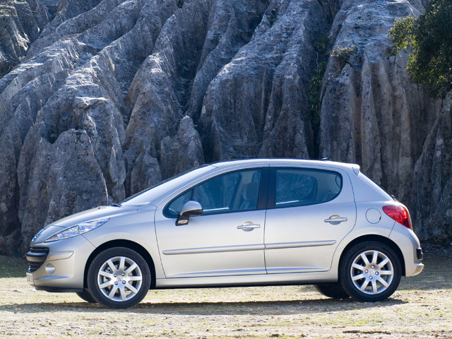 Peugeot 207 5 Doors photo 16