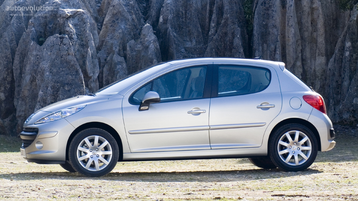 Peugeot 207 5 Doors photo 6