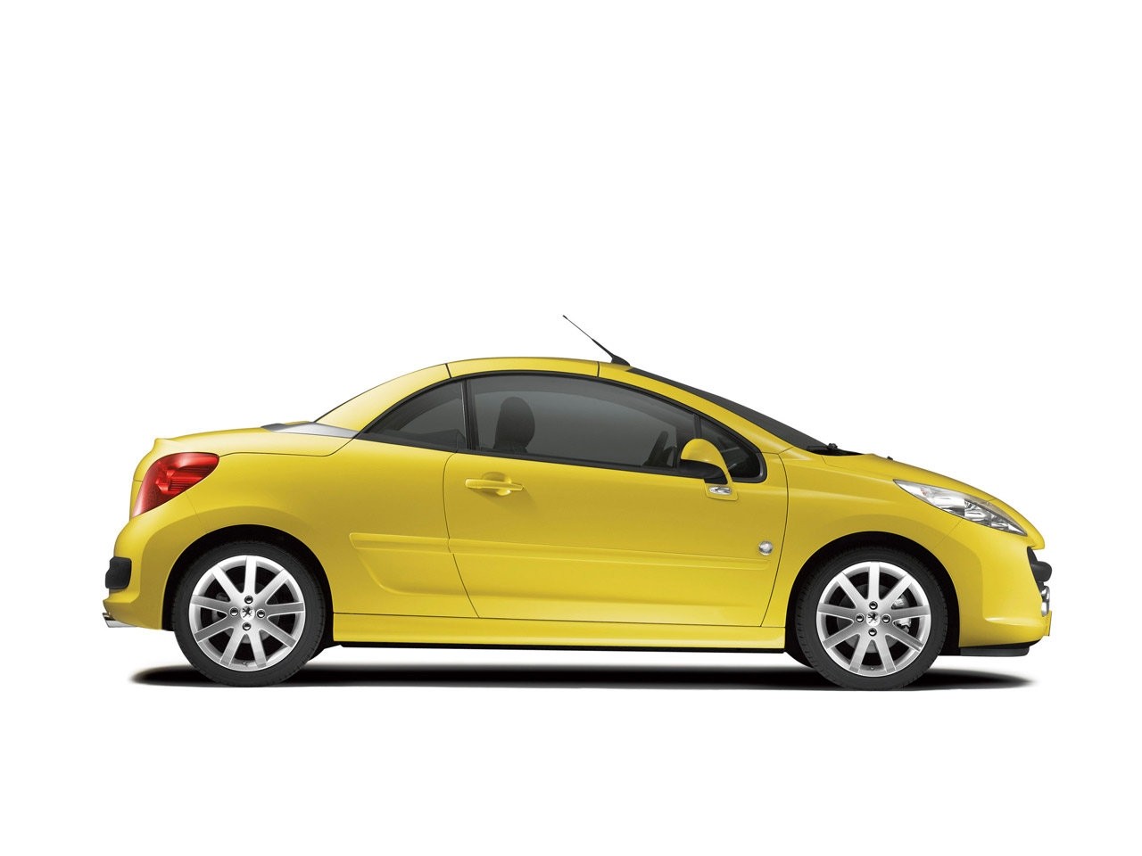 Peugeot 207 Cc photo 8