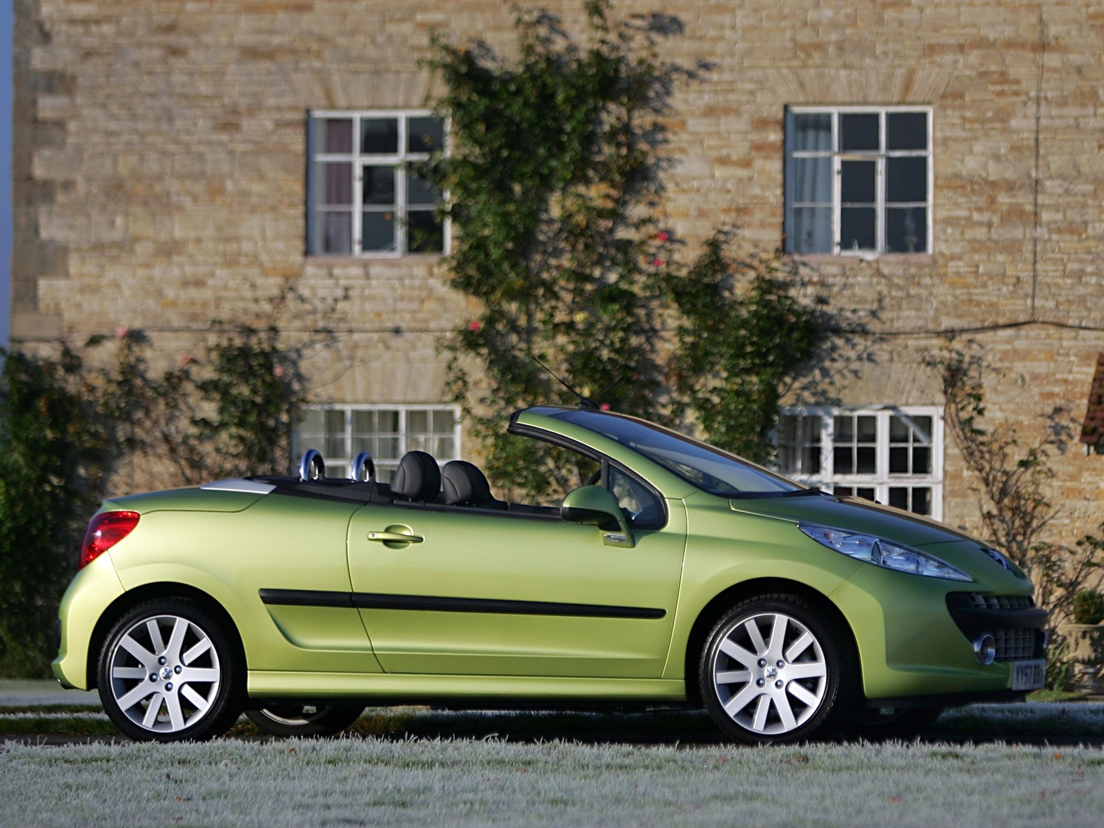 Peugeot 207 Cc photo 21