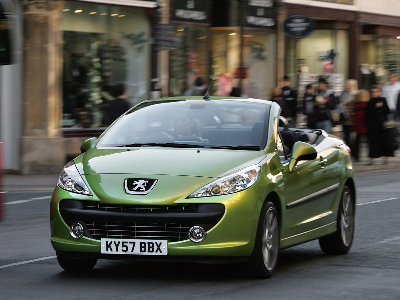 Peugeot 207 Cc photo 23