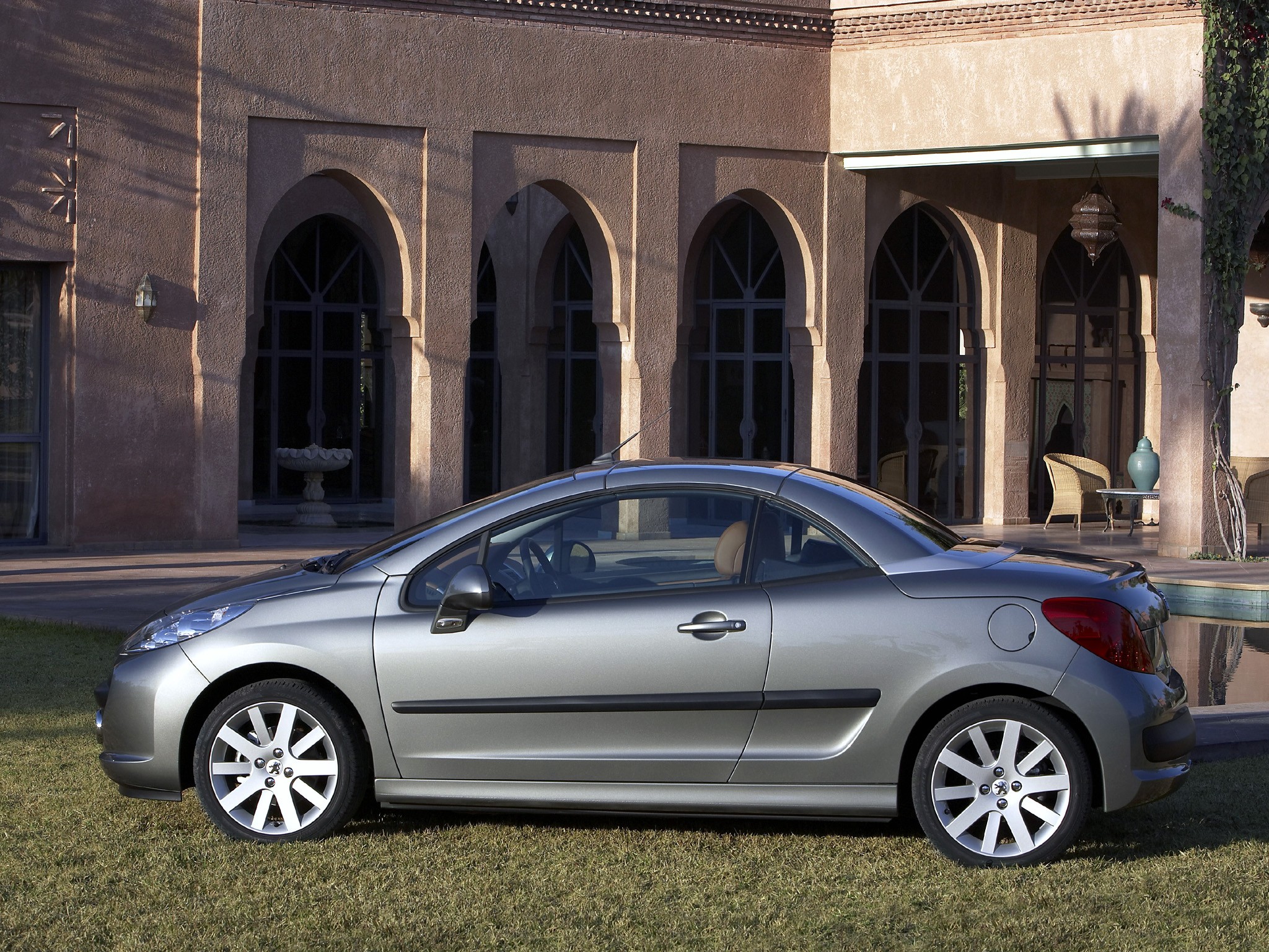 Peugeot 207 Cc photo 25