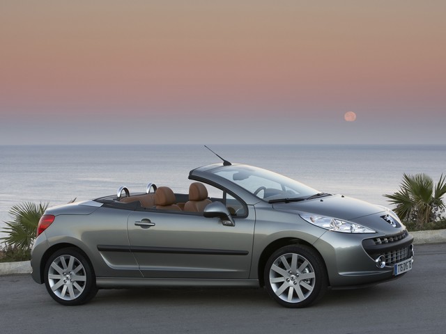 Peugeot 207 Cc photo 42