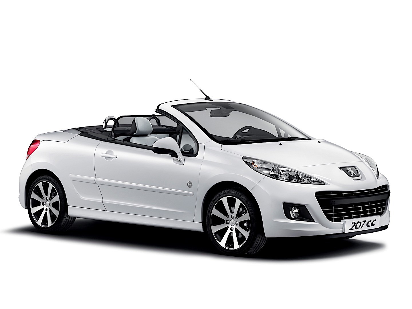 Peugeot 207 Cc photo 16