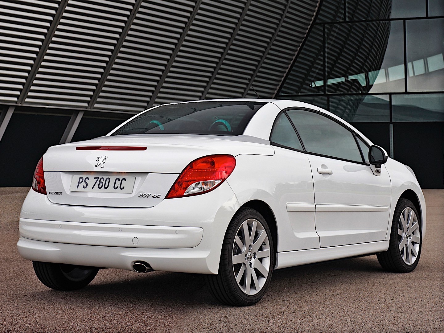 Peugeot 207 Cc photo 21