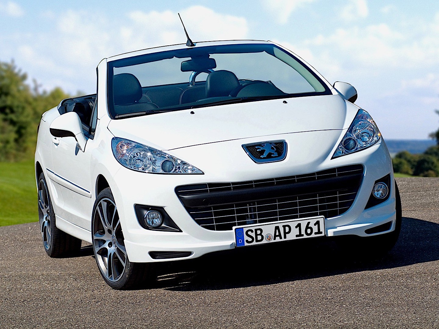 Peugeot 207 Cc photo 24