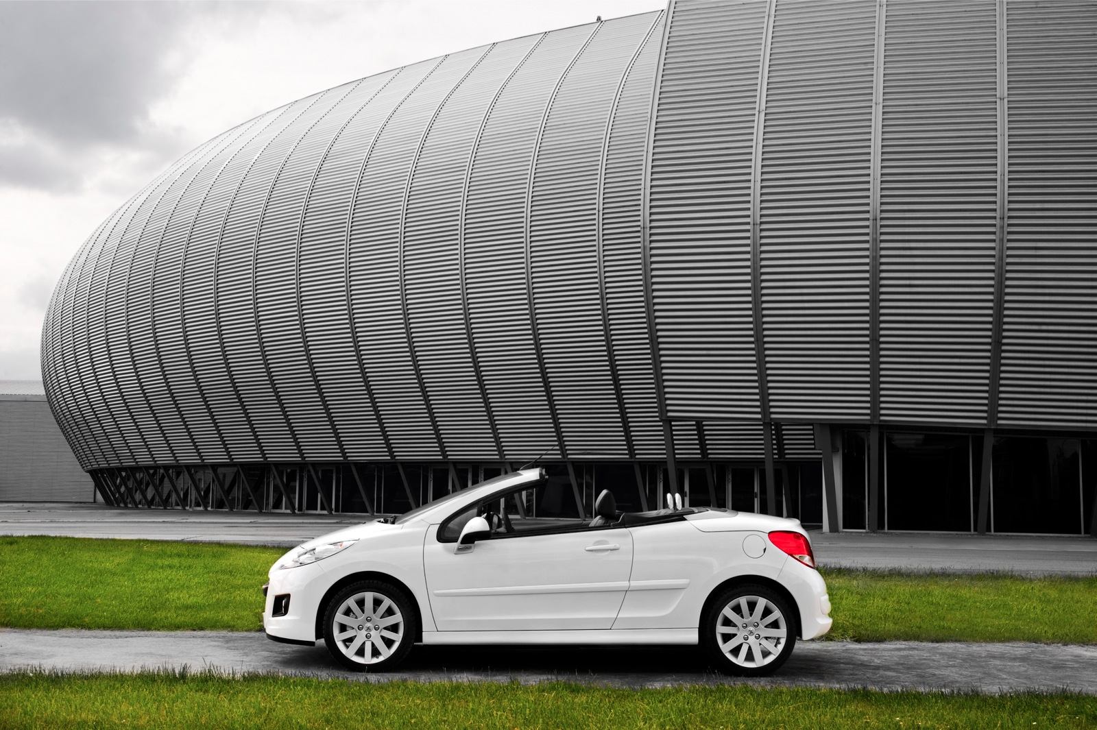 Peugeot 207 Cc photo 3