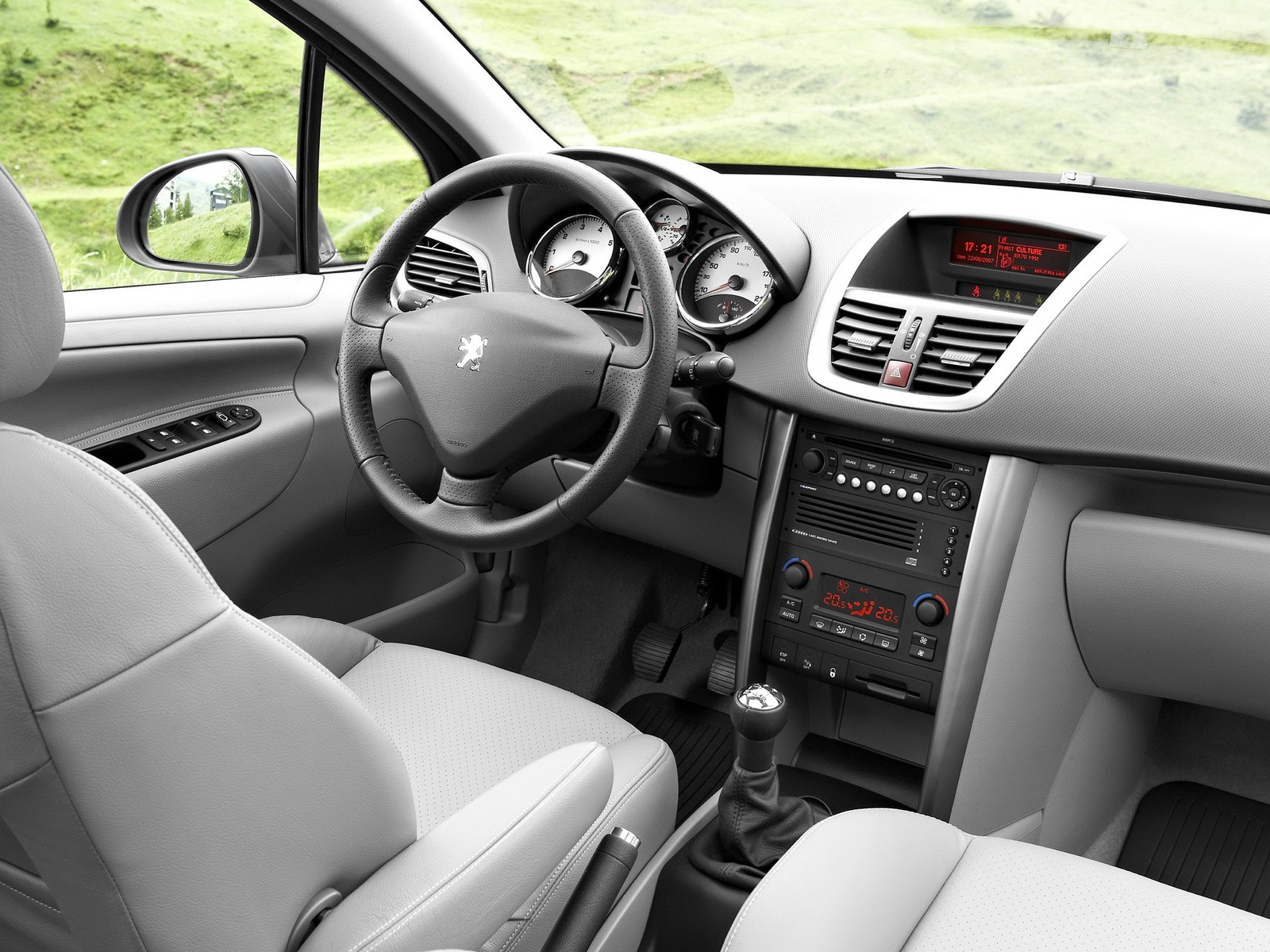 Peugeot 207 Sw photo 25