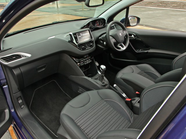 Peugeot 208 3 Doors photo 66