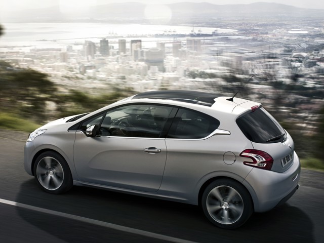 Peugeot 208 3 Doors photo 12