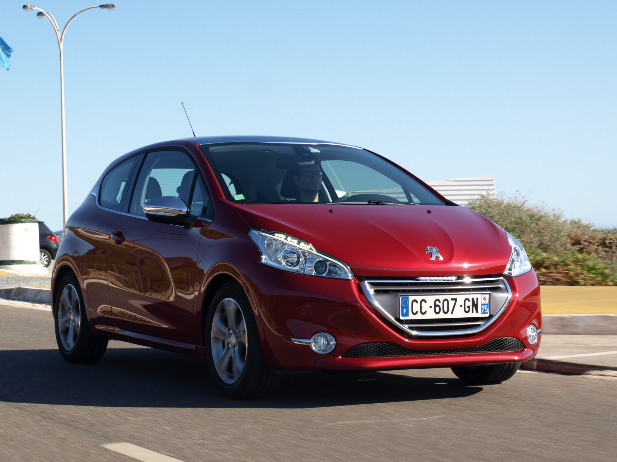 Peugeot 208 3 Doors photo 15
