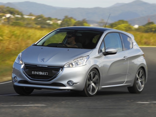 Peugeot 208 3 Doors photo 29