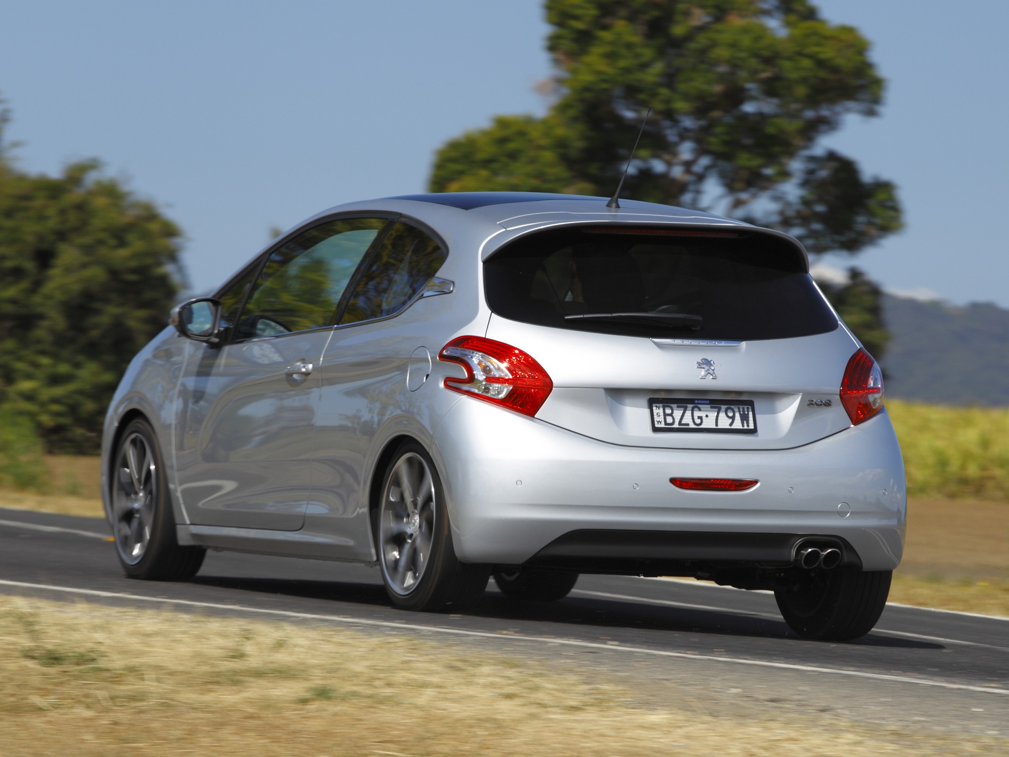 Peugeot 208 3 Doors photo 31