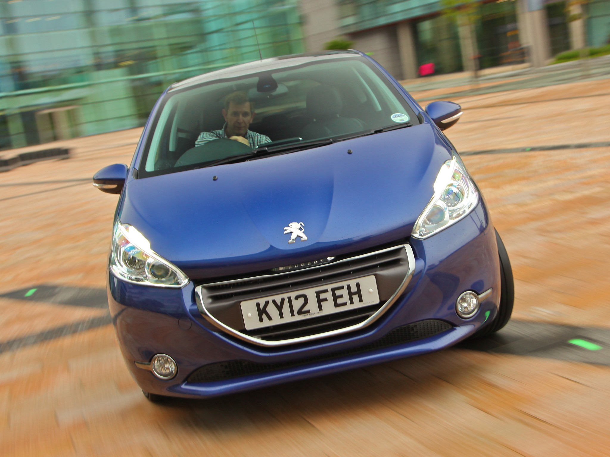 Peugeot 208 3 Doors photo 39
