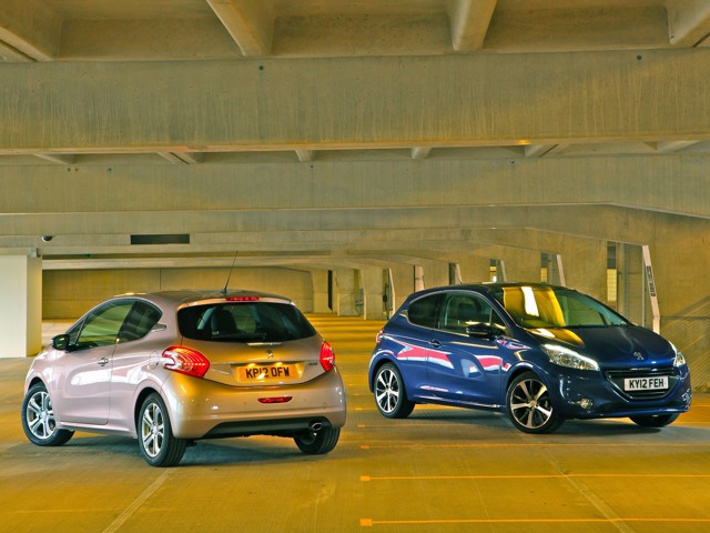 Peugeot 208 3 Doors photo 42