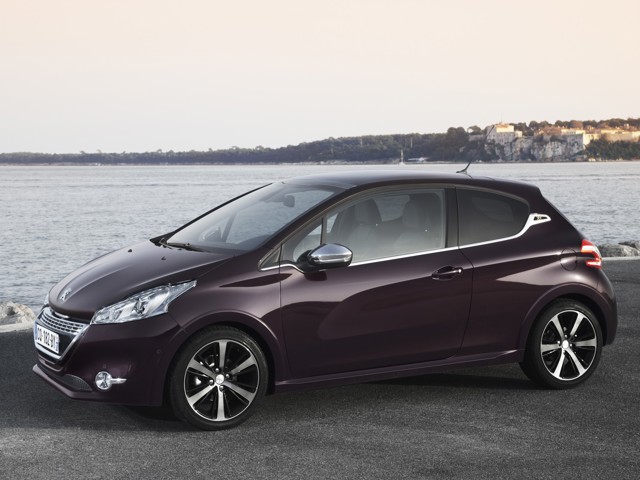 Peugeot 208 3 Doors photo 46