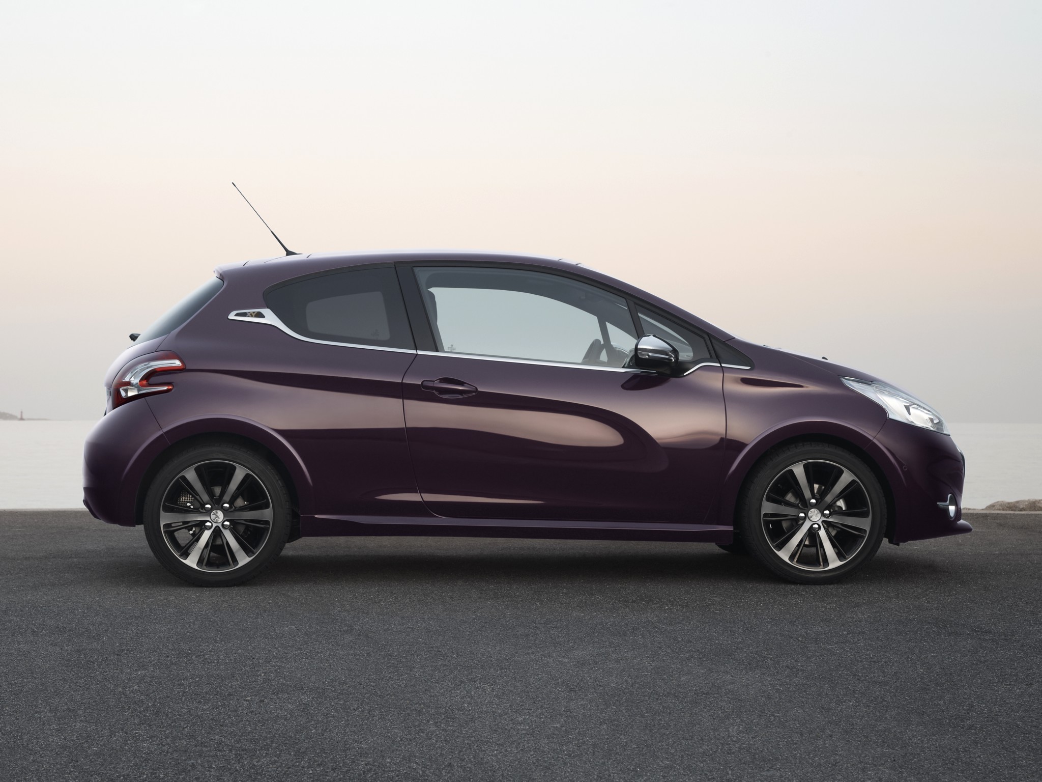 Peugeot 208 3 Doors photo 47