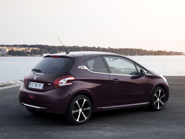 Peugeot 208 3 Doors photo 48