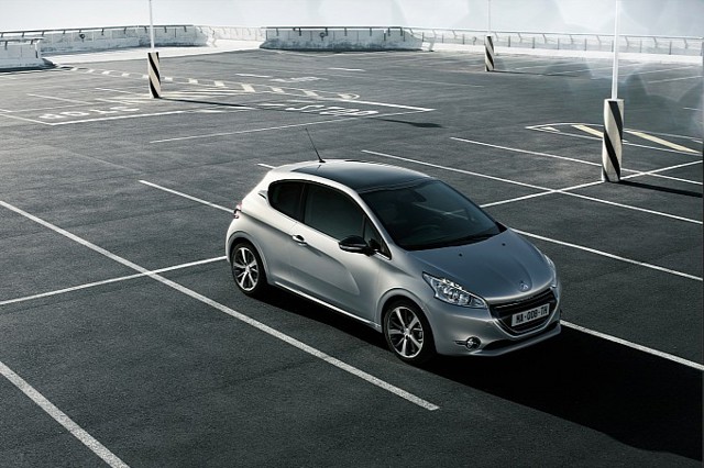 PEUGEOT 208 3 doors