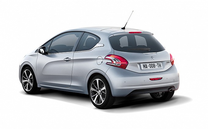 Peugeot 208 3 Doors photo 9