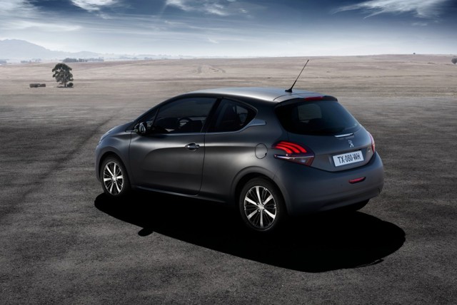 Peugeot 208 3 Doors photo 8