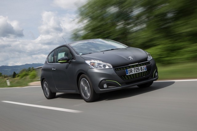 Peugeot 208 3 Doors photo 15