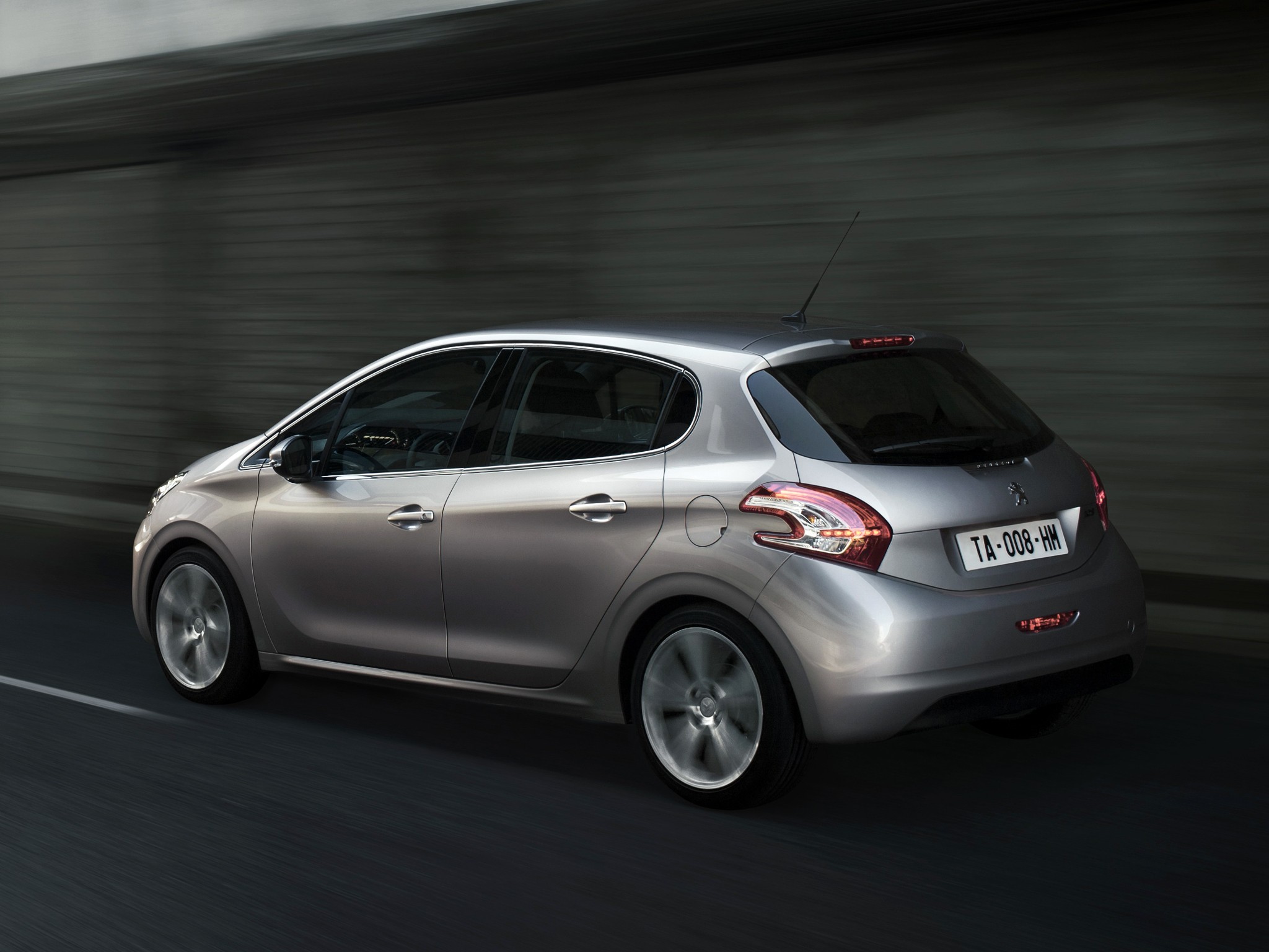 Peugeot 208 5 Doors photo 17