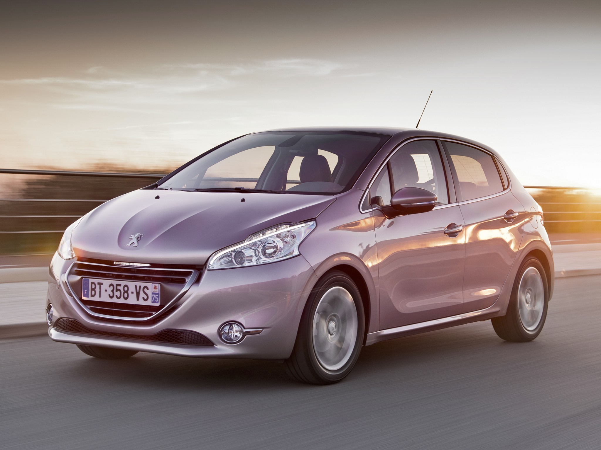 Peugeot 208 5 Doors photo 23