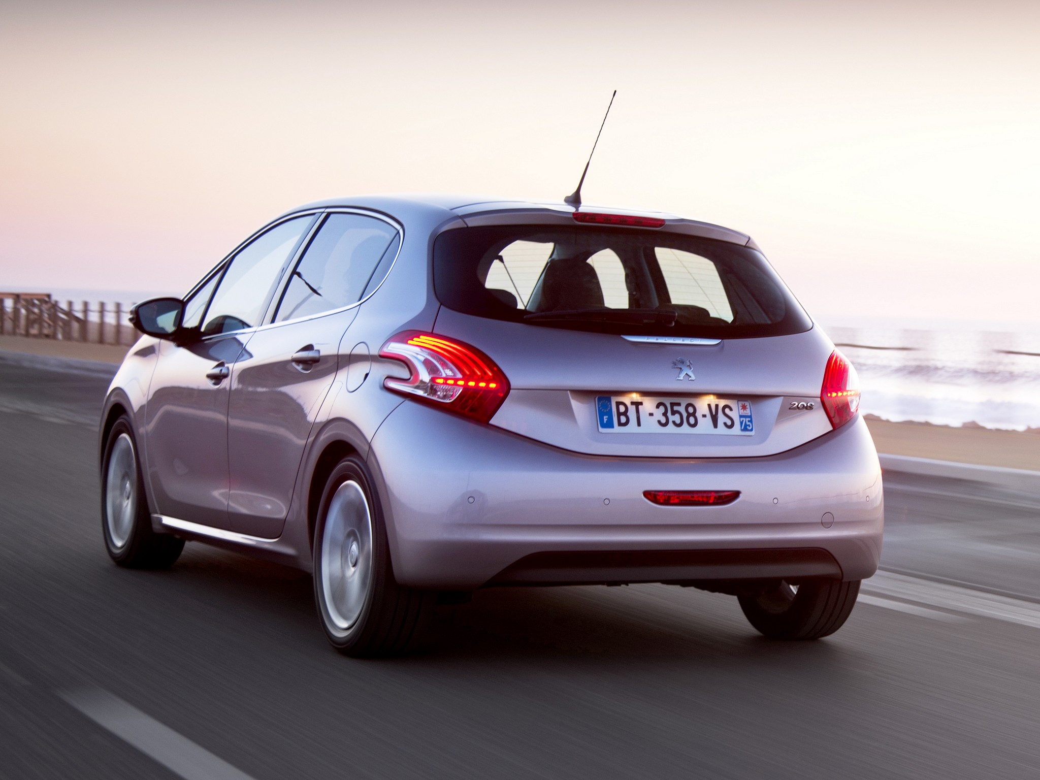 Peugeot 208 5 Doors photo 25