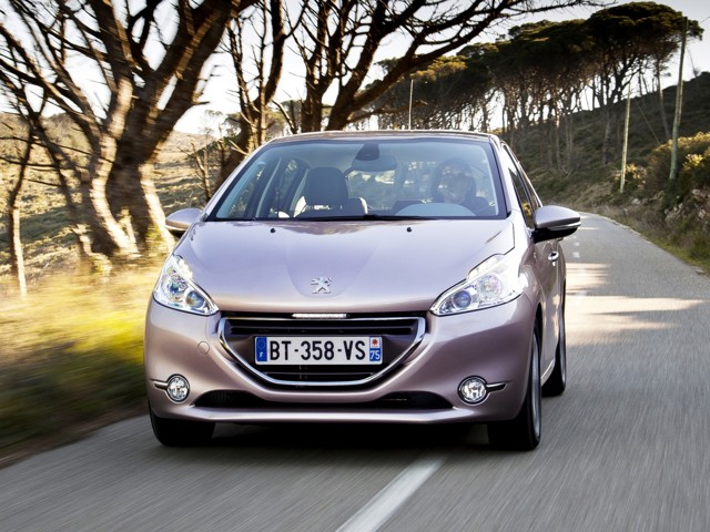 Peugeot 208 5 Doors photo 26