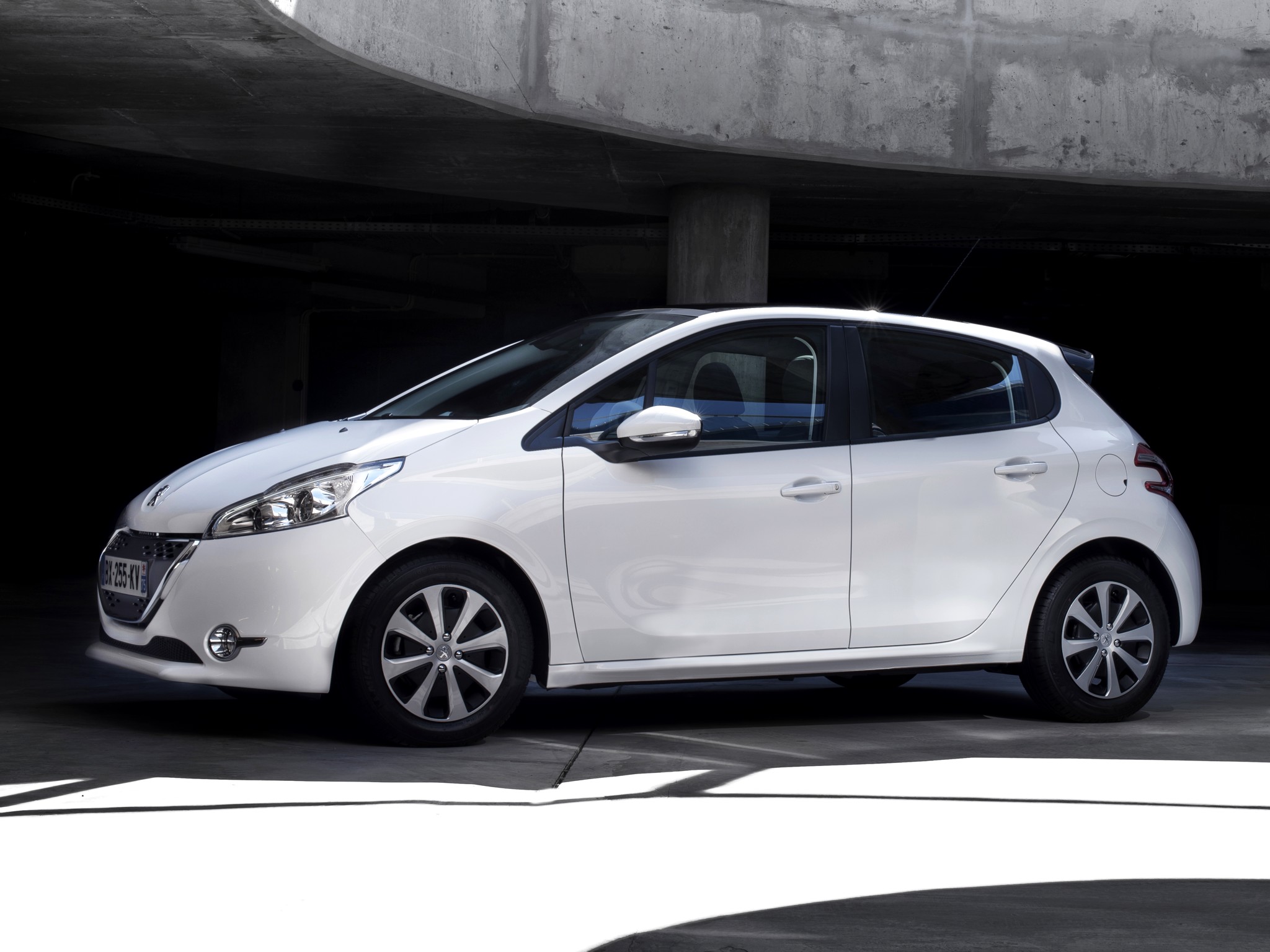 Peugeot 208 5 Doors photo 28