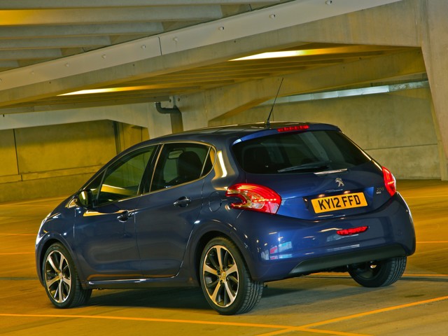 Peugeot 208 5 Doors photo 40
