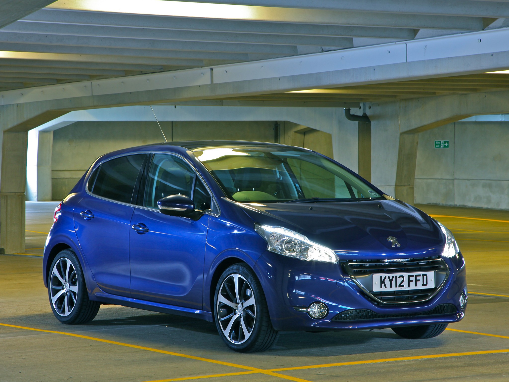 Peugeot 208 5 Doors photo 41