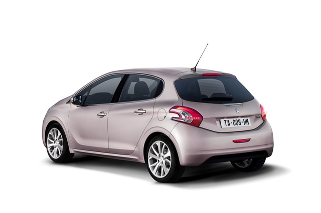 Peugeot 208 5 Doors photo 11