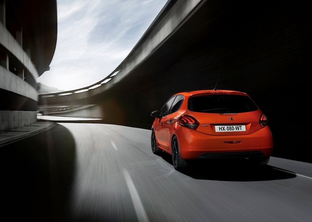 Peugeot 208 5 Doors photo 4