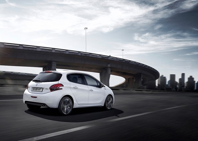 Peugeot 208 5 Doors photo 5