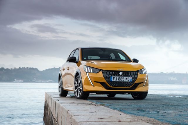 Peugeot 208 5 Doors photo 26