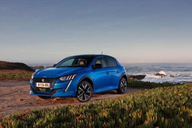 Peugeot 208 5 Doors photo 35