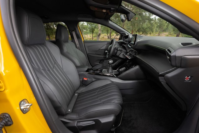Peugeot 208 5 Doors photo 41
