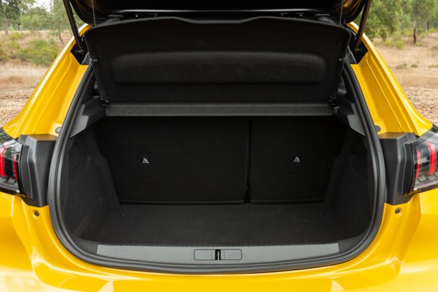 Peugeot 208 5 Doors photo 42