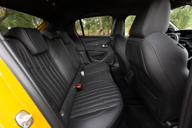 Peugeot 208 5 Doors photo 43