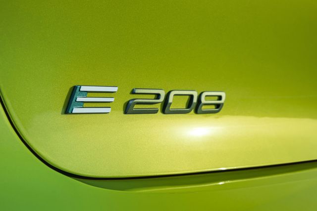 Peugeot 208 5 Doors photo 8