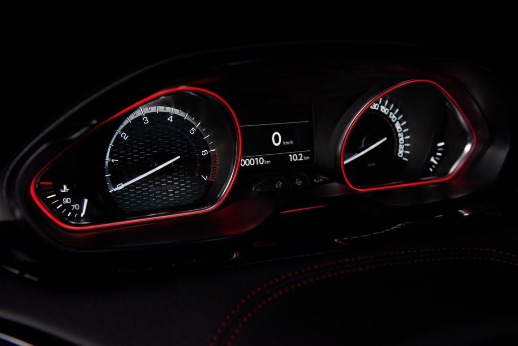 Peugeot 208 Gti photo 14