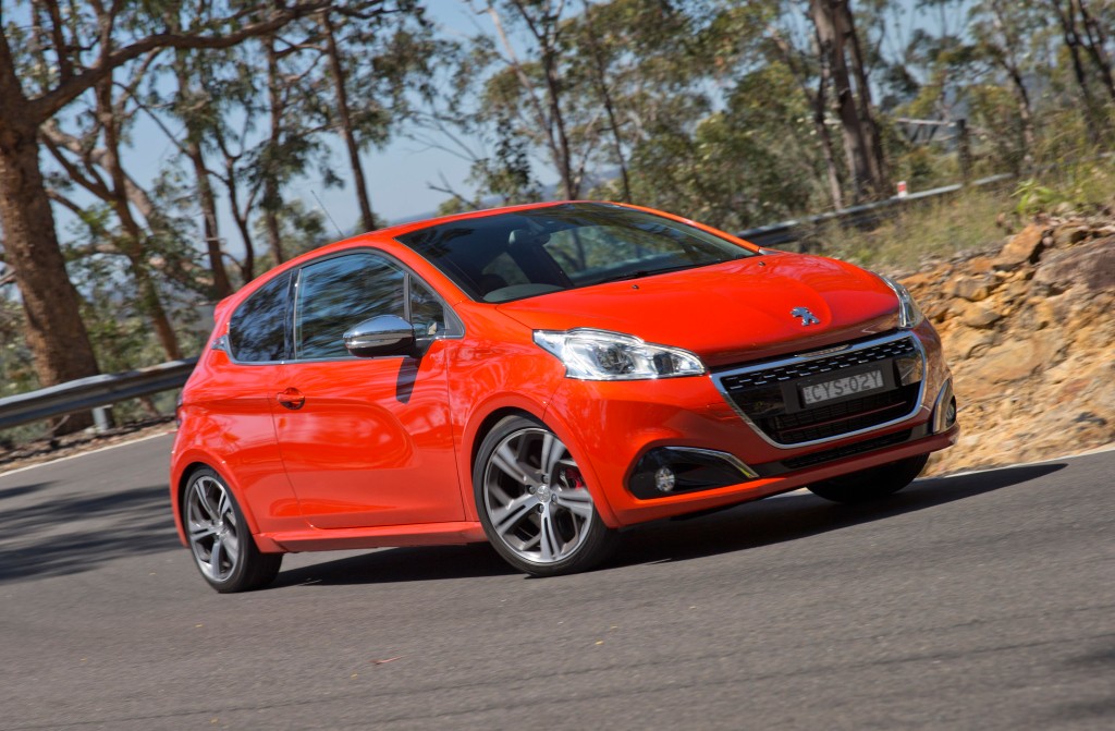 Peugeot 208 Gti photo 12