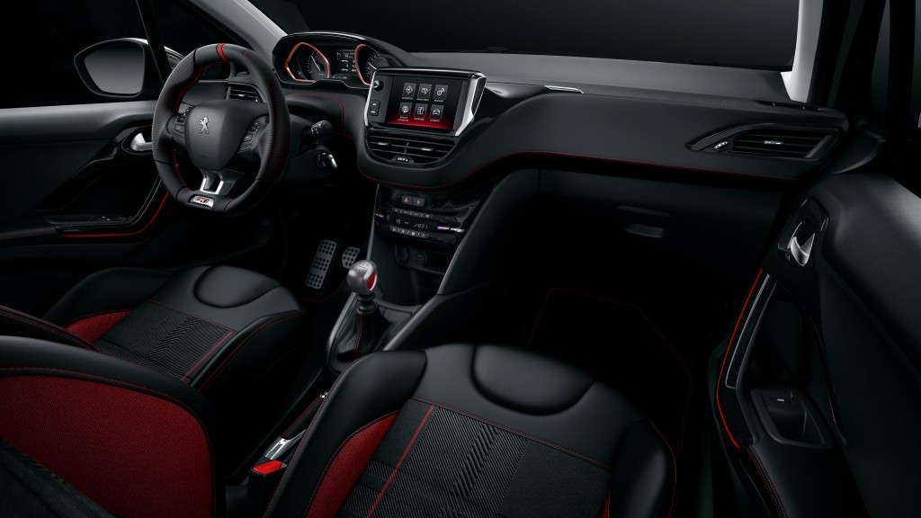 Peugeot 208 Gti photo 16