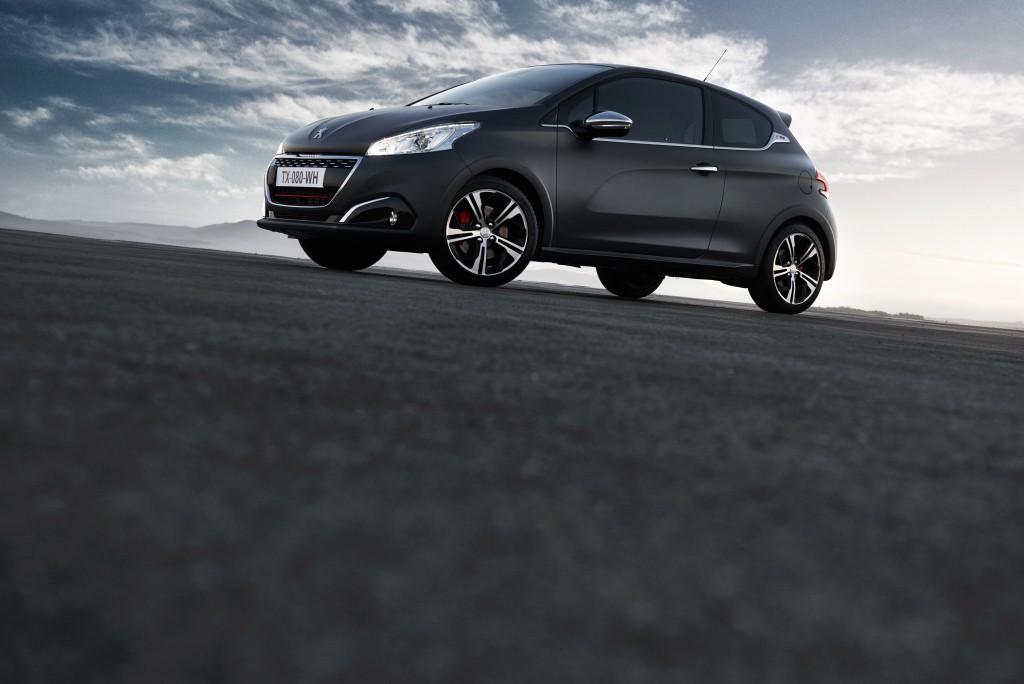 Peugeot 208 Gti photo 3